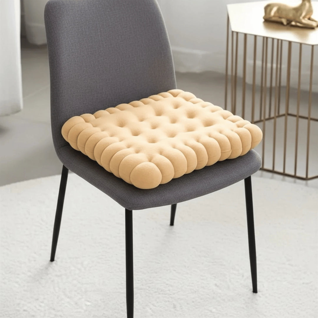 Coussin Biscuit en situation sur un canapé