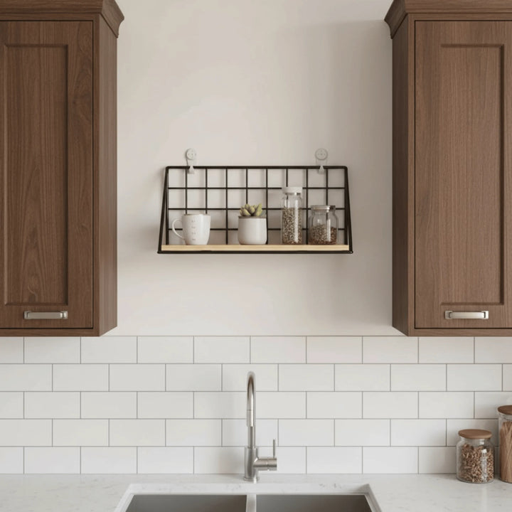 Étagère Murale Bois et Métal mis en scène sur un mur intérieur