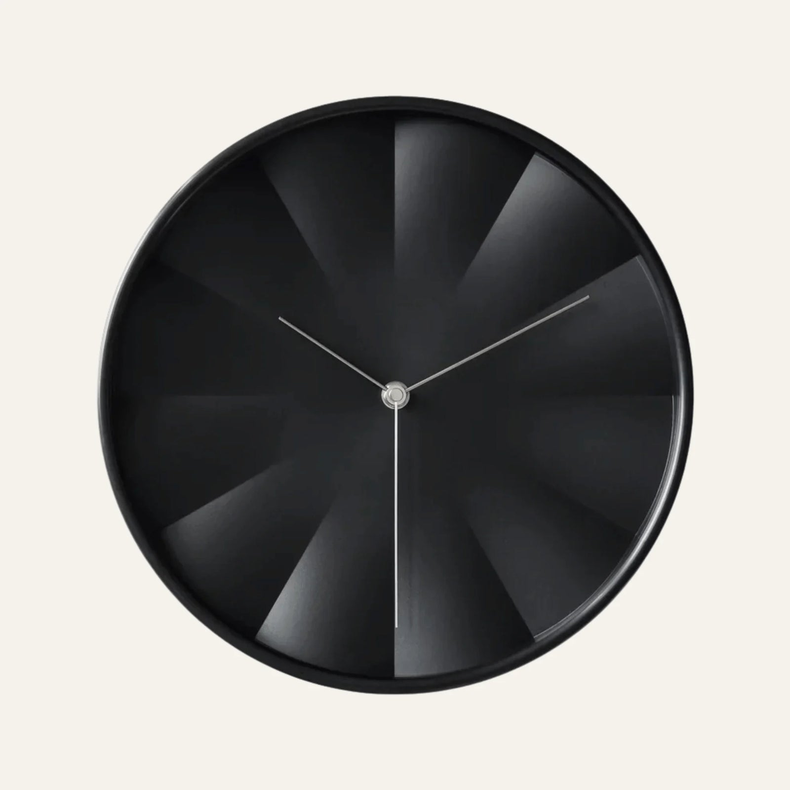 Vue produit de horloge murale design luxe pour décoration murale