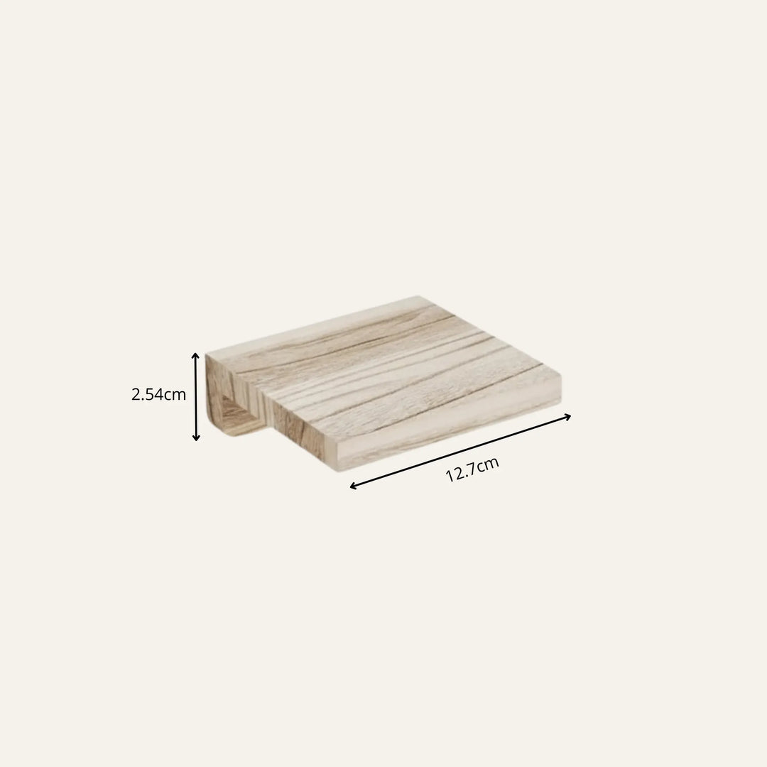 Dimensions de petite étagère murale en bois