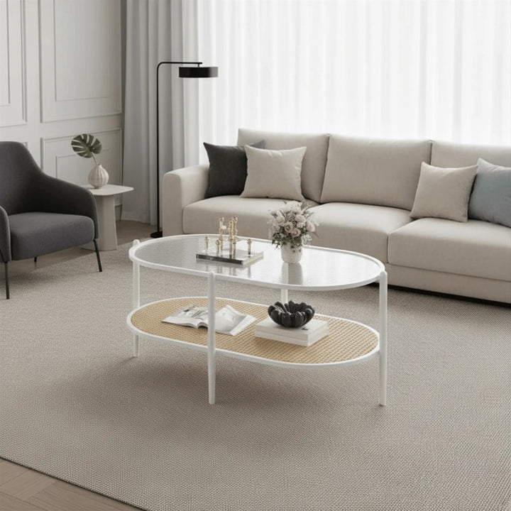 Table Basse Ovale Blanche mis en scène dans un salon