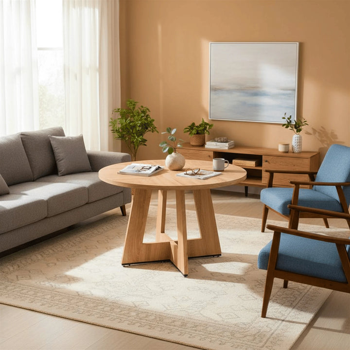 Table Ronde Bois Massif mis en scène dans une salle à manger